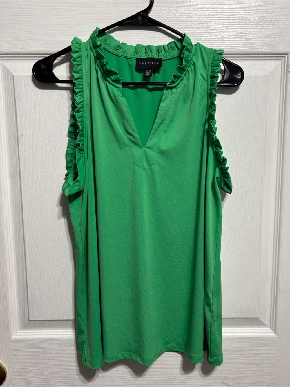 Premise Sleeveless Ruffle V-Neck Camisole in Green